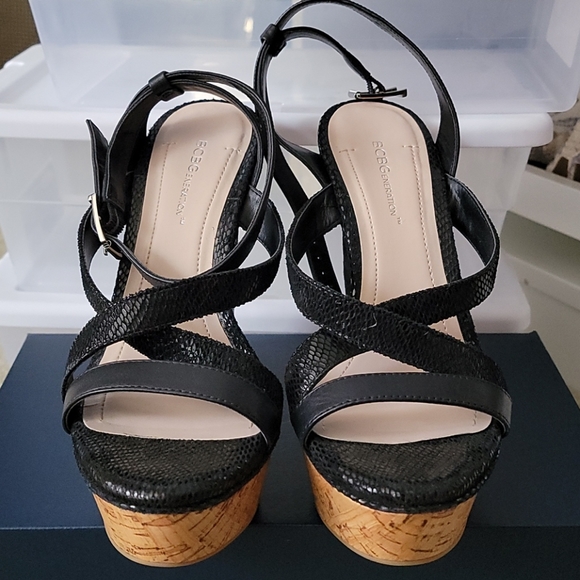 BCBGeneration - Picture 6 of 8